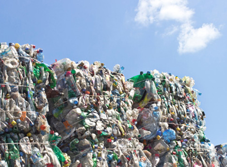 Jätteiden käsittely: sitoutuminen kierrätettävyyteen